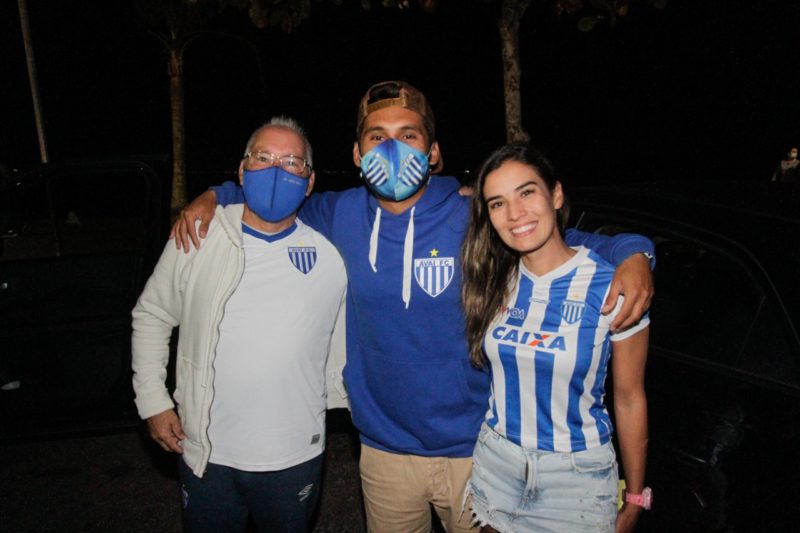 Família de torcedores do Avaí