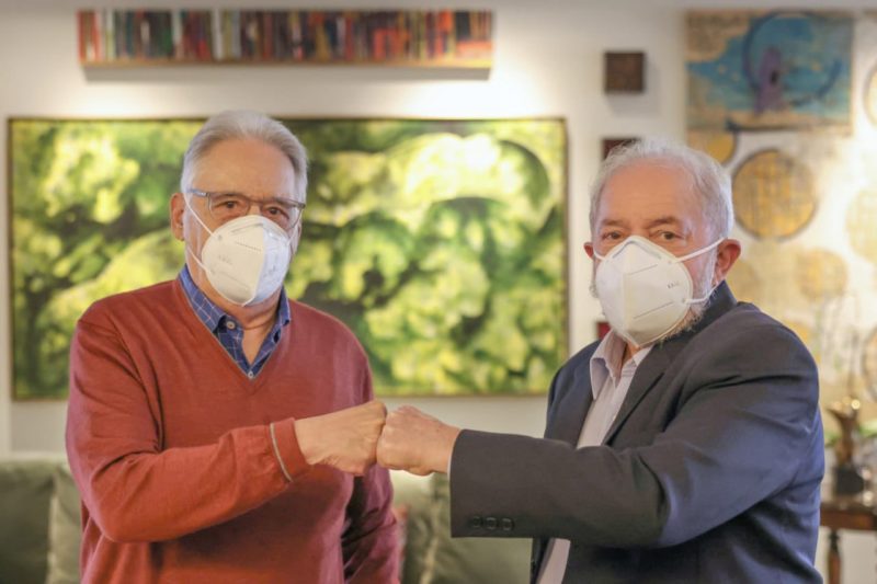 Ex-presidentes Fernando Henrique Cardoso e Lula se encontram em almoço – Foto: Ricardo Stuckert/Reprodução/Redes Sociais