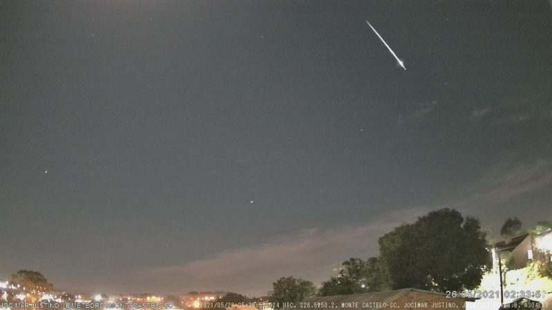 Fen&ocirc;menos foram registrados na madrugada de quarta-feira (26) – Foto: Jocimar Justino/Divulga&ccedil;&atilde;o