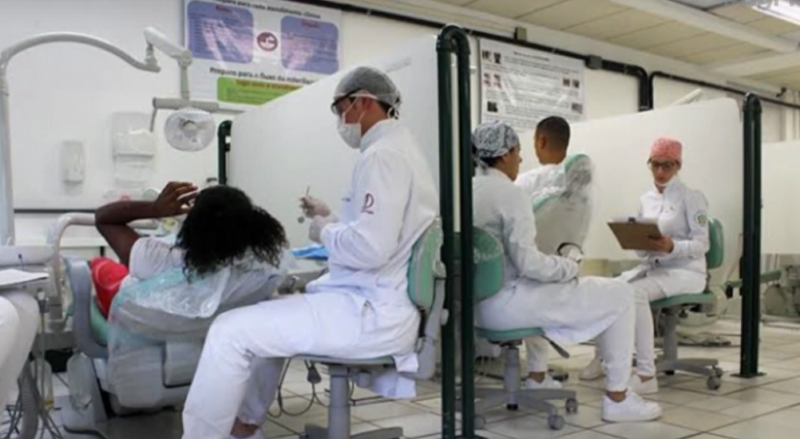 Alunos de Odontologia da UFSC temem não conseguir se formar por falta de aplicação dos conteúdos – Foto: Reprodução/NDTV RecordTV