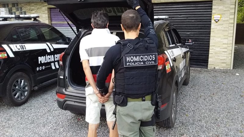 Delegacia de Homic&iacute;dios prendeu um suspeito na Opera&ccedil;&atilde;o Argos e mulher foi presa em flagrante – Foto: Pol&iacute;cia Civil/Divulga&ccedil;&atilde;o