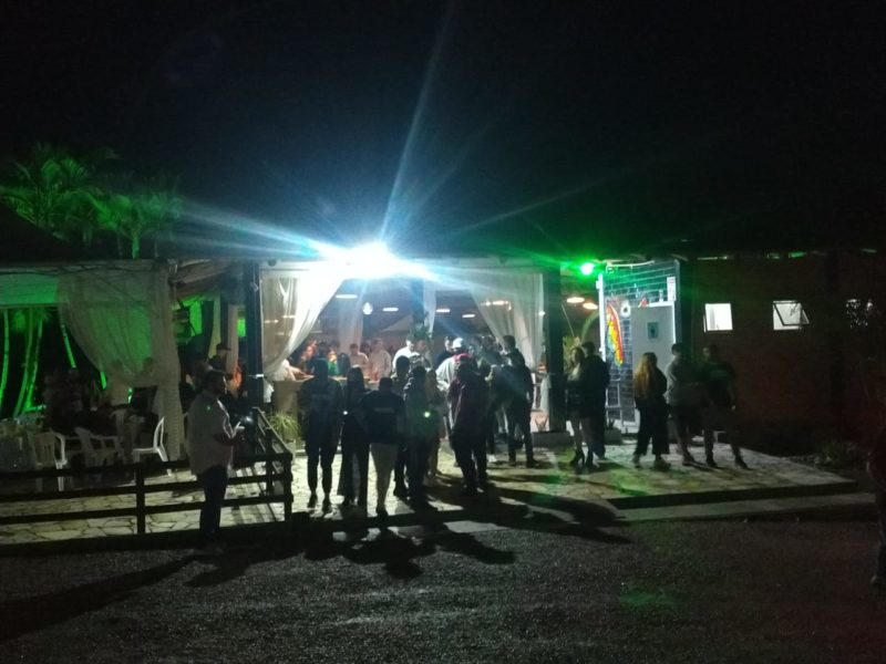 Pol&iacute;cia Militar fecha casas noturnas em Rio do Sul por conta da aglomera&ccedil;&atilde;o – Foto: Divulga&ccedil;&atilde;o/Pol&iacute;cia Militar
