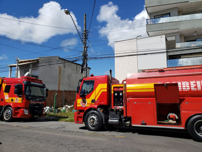 Bombeiros atenderam a ocorrência de explosão