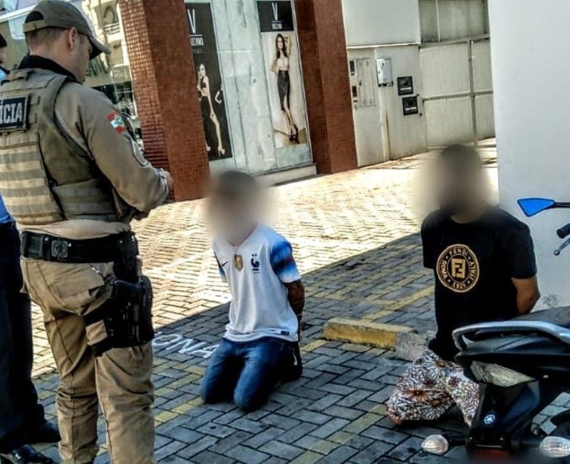 Suspeitos foram presos em flagrante na quarta-feira (26) – Foto: Divulga&ccedil;&atilde;o/ND