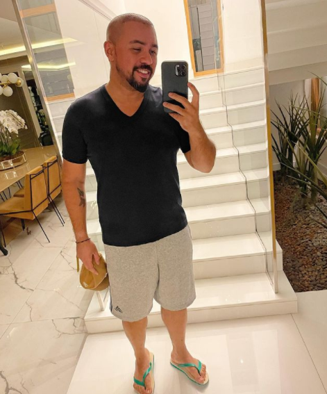 Xand Avi&atilde;o raspa a cabe&ccedil;a para realizar implante de cabelo – Foto: Reprodu&ccedil;&atilde;o/Instagram