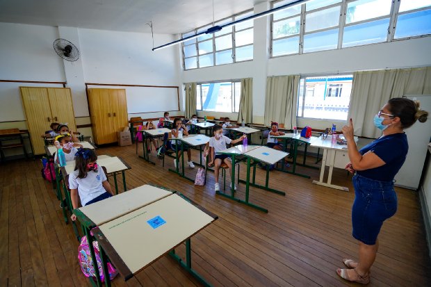 Entenda os critérios de vacinação para os professores em Santa Catarina – Foto: Ricardo Wolffenbüttel / Secom