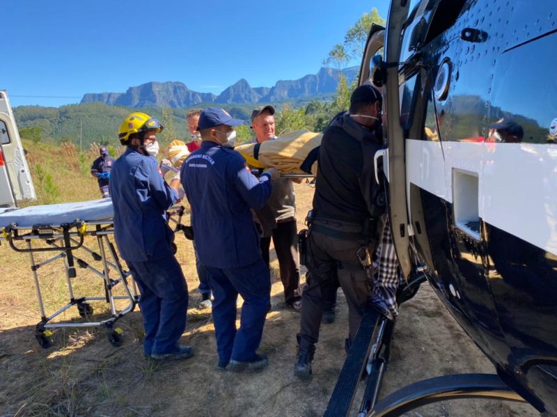 Corpo de Bombeiro de Tubar&atilde;o acionou a aeronave para realizar o atendimento – Foto: Divulga&ccedil;&atilde;o/SAER/SARASUL/ND