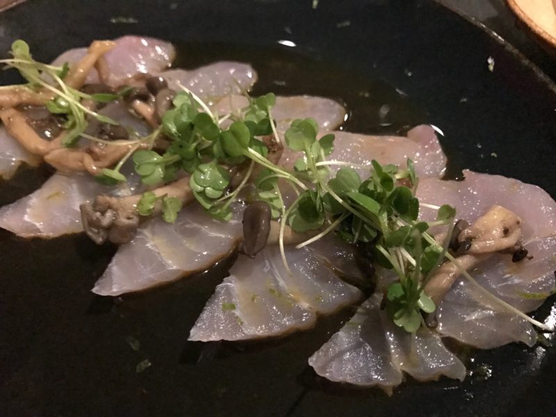 O delicado sashimi &#8211; Foto: João Lombardo
