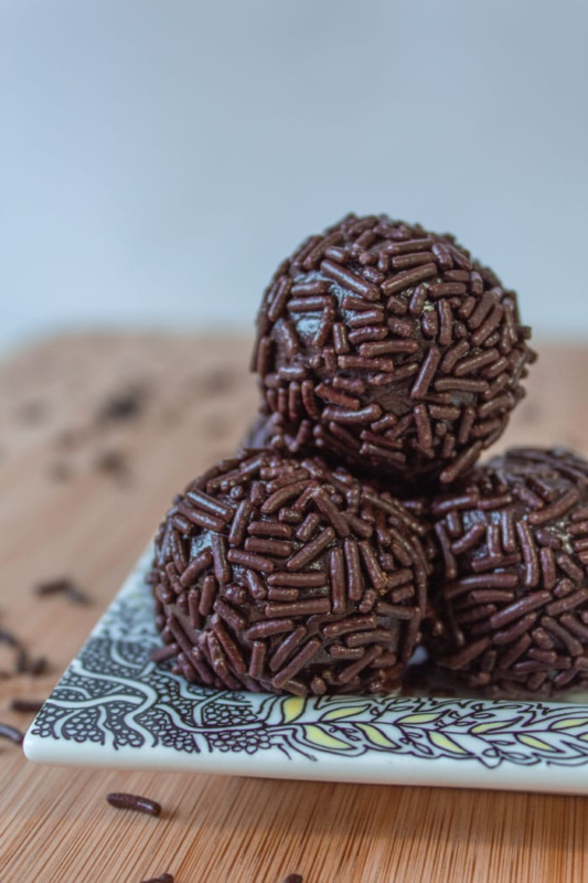BrigaFit, brigadeiro para comer sem culpa.