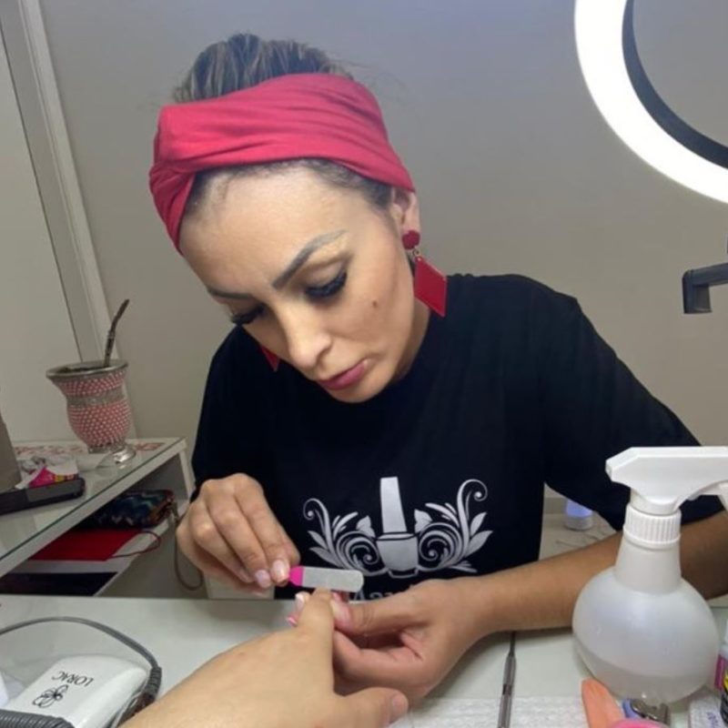 Ex-Miss Bumbum Andressa Urach posta foto fazendo unahs e fala sobre “recome&ccedil;ar” – Foto: Reprodu&ccedil;&atilde;o/Redes Sociais