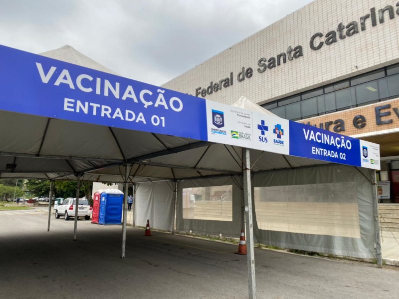 ponto de vacinação Covid-19 em florianópolis