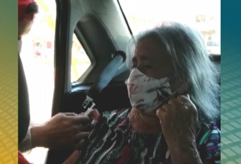 Caso ocorreu durante a aplicação da primeira dose da vacina na idosa de 89 anos