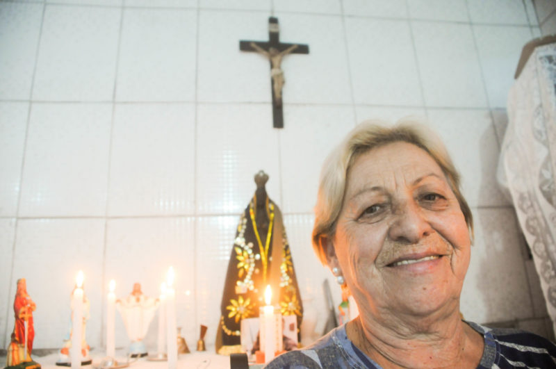 Vera Teresa é benzedeira em Biguaçu desde os 13 anos