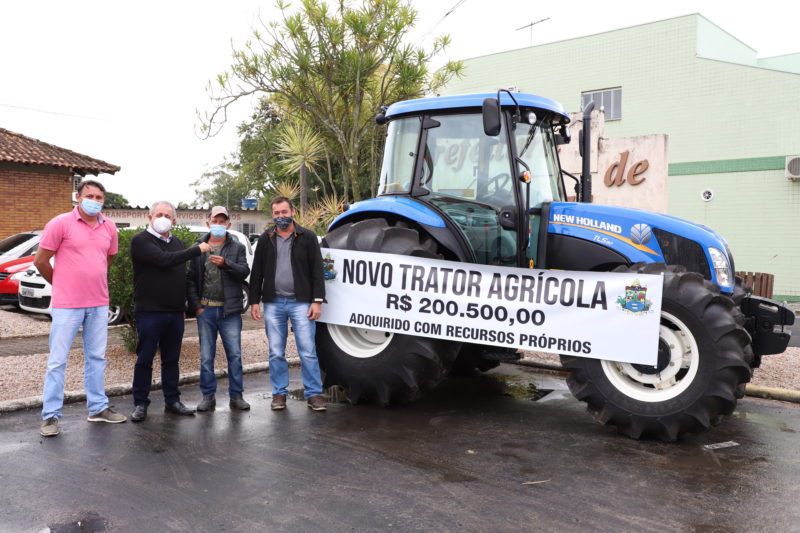 Trator adquirido pelo município será usado pela Secretaria Municipal de Agricultura, Pesca e Meio Ambiente – Foto: PMT/Divulgação/ND