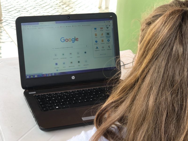 Alunos recebem uma conta para acessar o Google Sala de Aula e aplicativos da plataforma G Suite – Foto: Prefeitura de Gaspar/Divulgação
