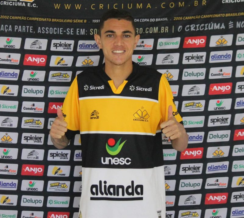 Minho vem do Santo André onde estava atuando neste início de temporada – Foto: Celso da Luz/CriciúmaEC