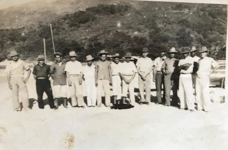 Antigos pescadores da Armação &#8211; Foto: Família Kawano/Divulgação/ND