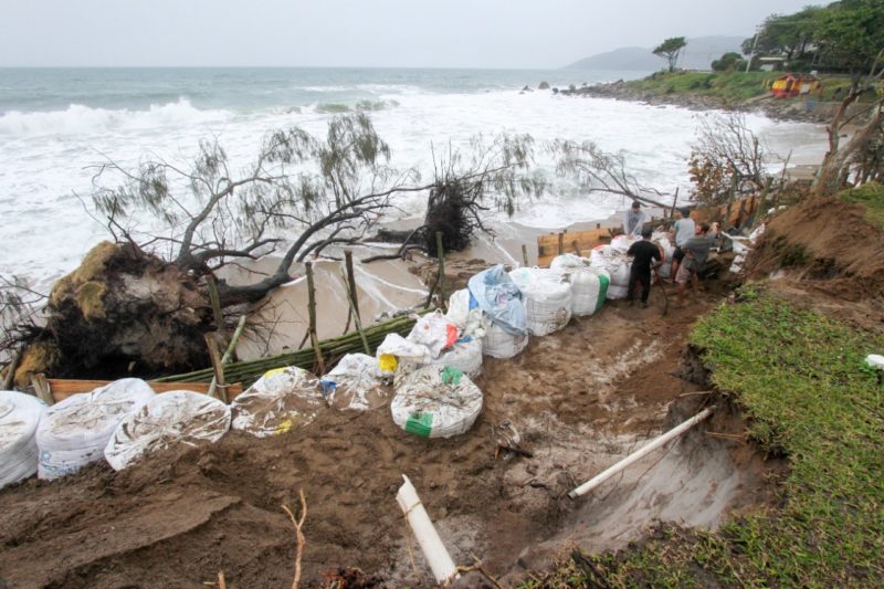 Litoral tem risco de erosão com a ocorrência de ressacas