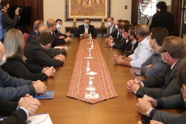 Reunião ocorreu na manhã desta terça-feira (1º). – Foto: Mauricio Vieira/Secom