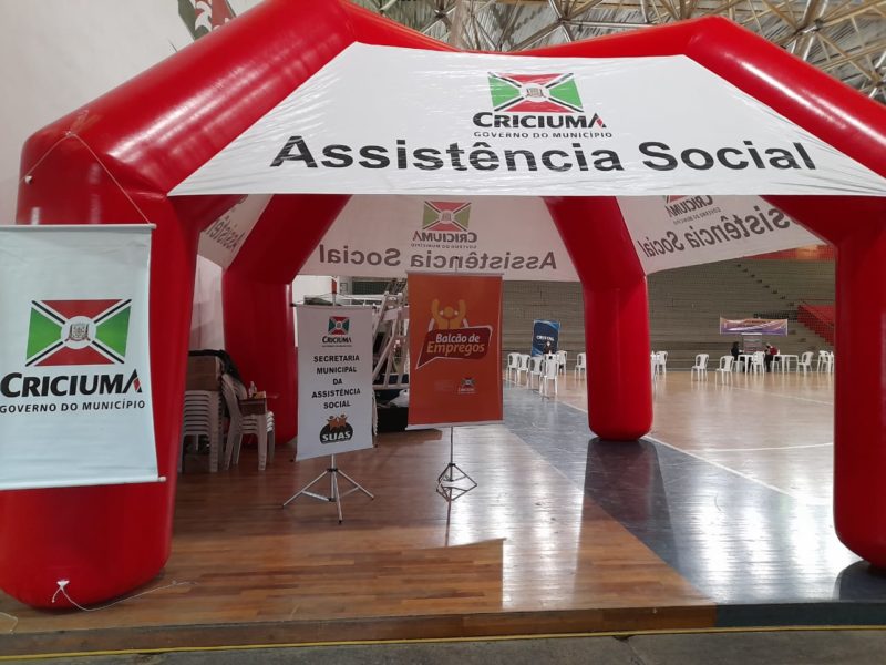 De 500 inscritos, apenas 43 pessoas compareceram na fase de entrevista do Balcão de Empregos de Criciúma – Foto: Divulgação/Decom/ND