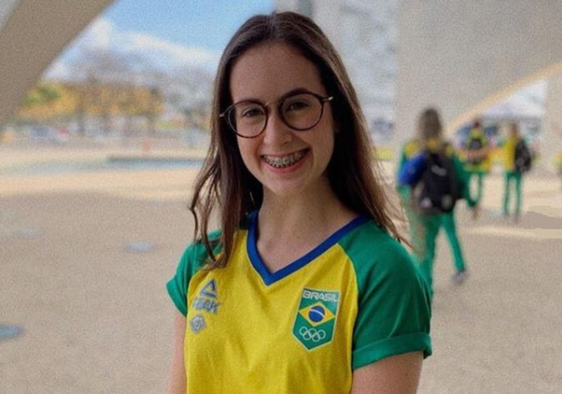Dedica&ccedil;&atilde;o e supera&ccedil;&otilde;es di&aacute;rias fazem parte da rotina de treino da ginasta Beatriz Linhares – Foto: Reprodu&ccedil;&atilde;o/Instagram