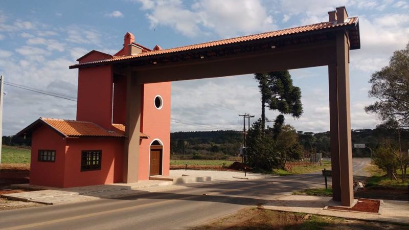 Portal na cidade de Bela Vista do Toldo, no Norte de SC