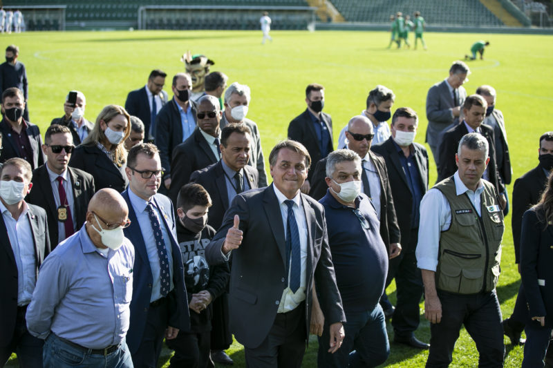 Uma das figuras que acompanhava Bolsonaro era o prefeito de Chapecó, João Rodrigues (PSD), que, inclusive, foi receber o mandatário no aeroporto no começo da tarde desta sexta. – Foto: Liamara Polli/Especial ND