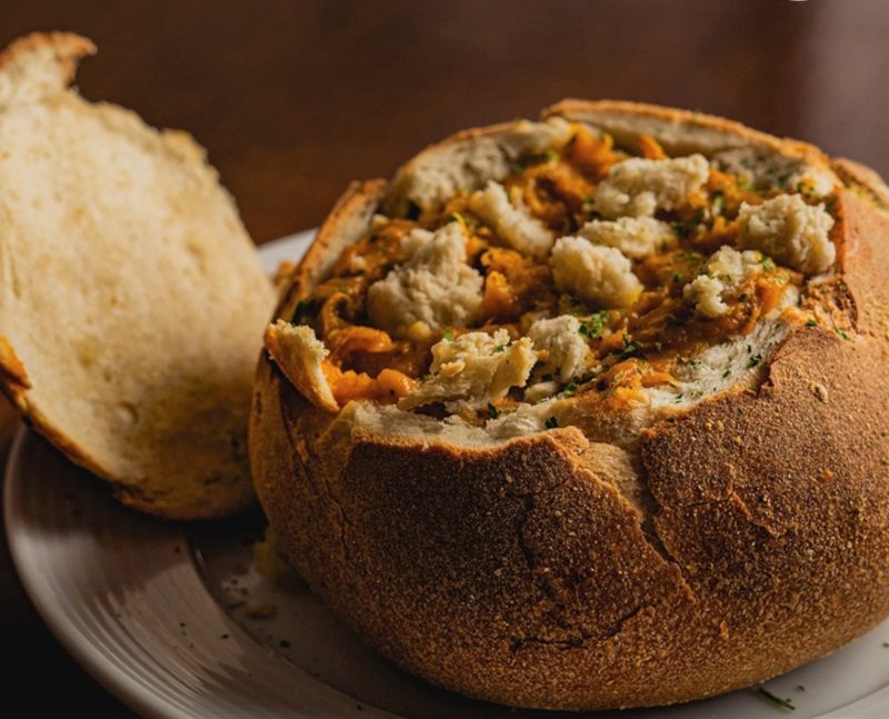 Sopa servida em pão italiano – Foto: Divulgação/ND