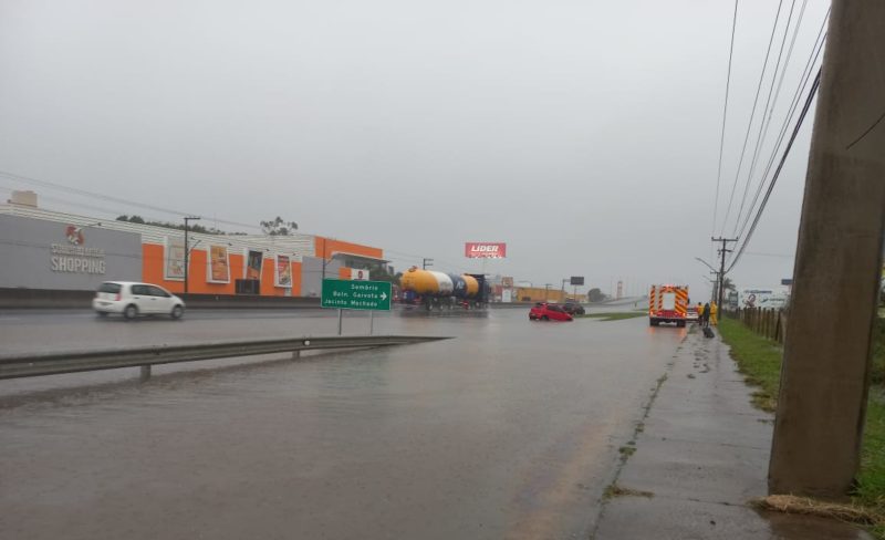 SC tem risco de chuvas e fortes rajadas de vento nesta quinta-feira (24) – Foto: CBMSC/Divulgação/ND