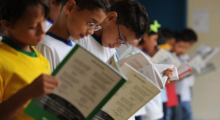 Orçamento represado prejudica entrega de livros para o próximo semestre – Foto: Marcello Casal Jr/Agência Brasil/Divulgação/ND