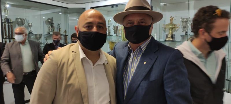 Luiz Carlos Bezzera, ao lado do ex-presidente Paulo Prisco Para&iacute;so. – Foto: divulga&ccedil;&atilde;o/ND