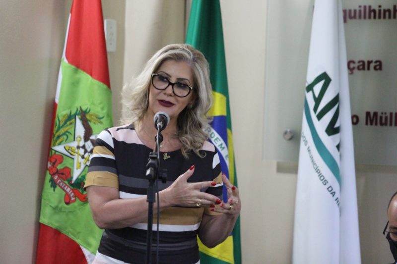 A reitora Luciane Ceretta lidera a única chapa na eleição e deverá ser reeleita nesta quinta-feira (10) – Foto: Divulgação/Unesc