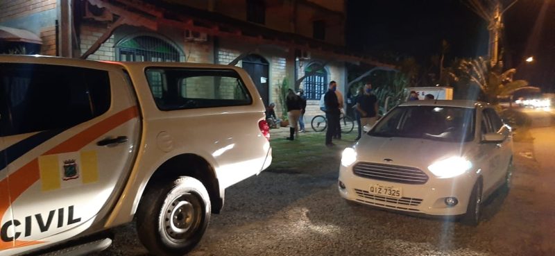Abordagens são realizadas pela equipe da Secretaria de Assistência Social, com apoio da Defesa Civil. – Foto: Andre Darós/PMG/Divulgação/ND