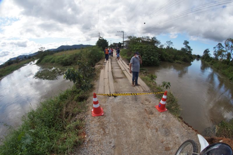 Defesa Civil alerta para mais chuva e deslizamentos em Itajaí – Foto: Marcos Porto/Prefeitura de Itajaí/Divulgação