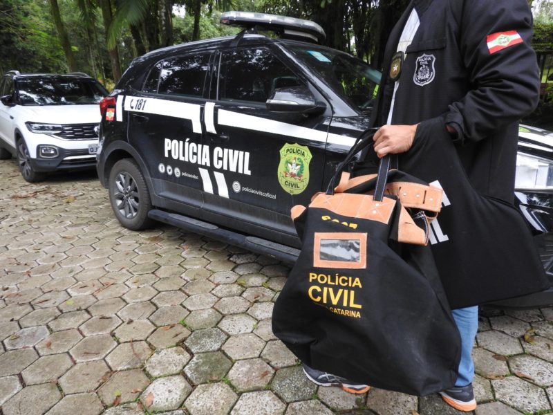Prisão ocorreu na manhã desta quinta-feira (10) no bairro Pirabeiraba – Foto: Polícia Civil/Divulgação