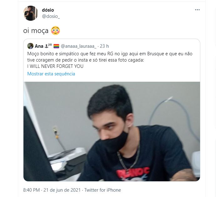 Jovem de Brusque se encantou pelo atendente do IGP de Brusque, postou e história viralizou – Foto: Reprodução/Redes Sociais