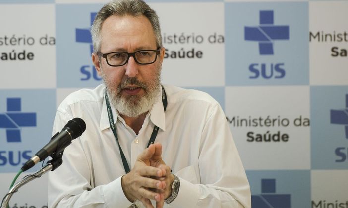 A semana será fechada com debate entre dois médicos na sexta-feira (11): o sanitarista Cláudio Maierovitch e a microbiologista e pesquisadora da USP (Universidade de São Paulo), Nathalia Pasternak – Foto: Agência Brasil/ Divulgação