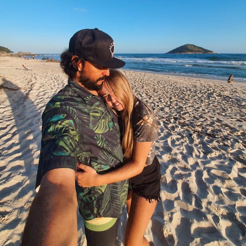 Rapper anunciou namoro com catarinense 27 anos mais nova – Foto: Reprodução/Redes sociais