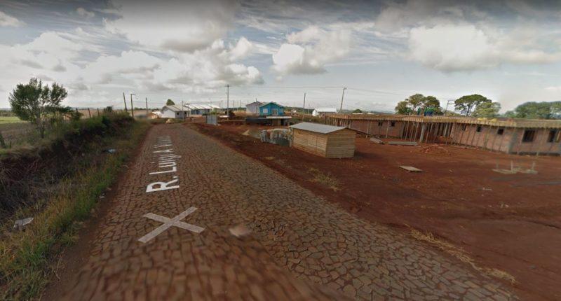 Homem de 42 anos &eacute; v&iacute;tima de disparo de arma de fogo no bairro Chagas, em Xaxim – Foto: Google Street View/ND