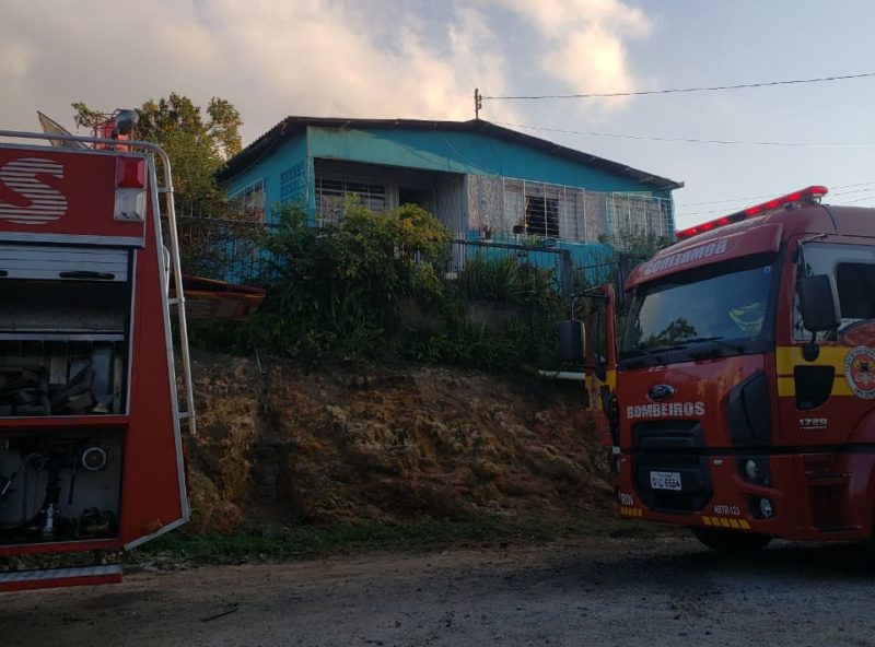 Homem é suspeito de agredir a mãe e iniciar incêndio – Foto: 9BBM/Divulgação