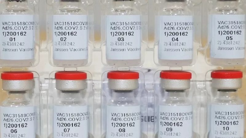 Janssen: Lote da vacina de dose única chegará ao Brasil nesta sexta-feira (25)