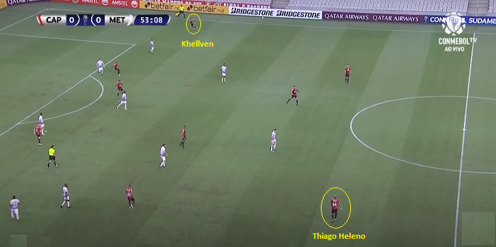 Thiago Heleno tem excelente diagonal longa – Foto: Reprodução/Conmebol TV