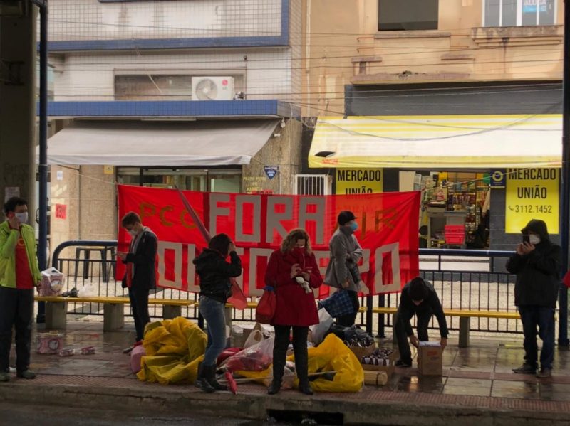 Manifestantes se reuniram no terminal velho, em Florianópolis – Foto: PM/Divulgação