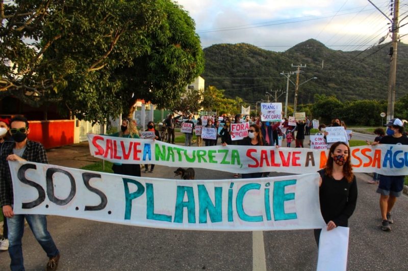 Moradores se manifestaram contra a construção do loteamento – Foto: Divulgação/ND