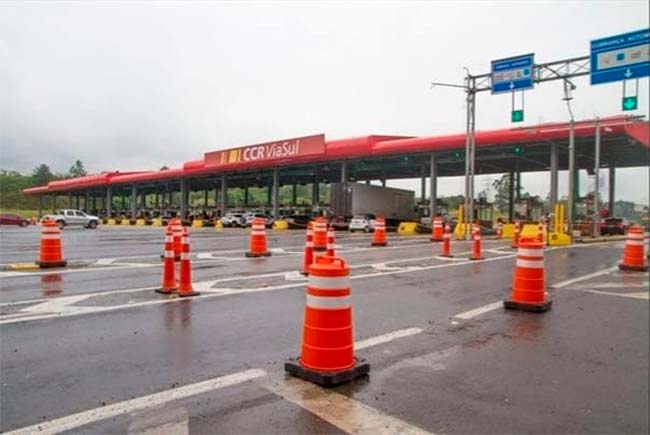 As praças de pedágio no Sul do Estado obrigam longo caminho para o desvio. – Foto: Divulgação