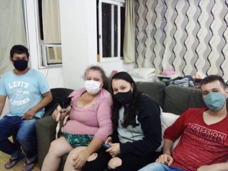 Família do Rio Tavares foi acolhida em hotel pela prefeitura após alagamentos no bairro – Foto: PMF/Divulgação/ND