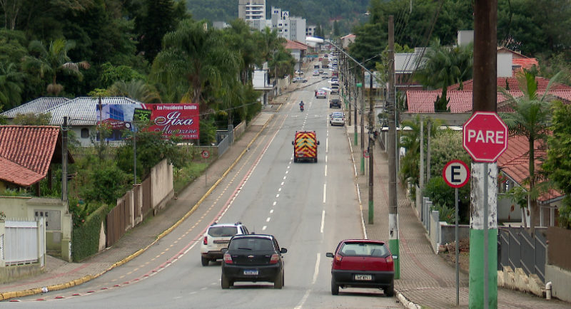 Boa parte das ruas já foram recuperadas, algumas inclusive receberam nova camada asfáltica. – Foto: Vinícius Bretzke/NDTV Blumenau