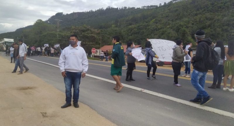 Protesto ind&iacute;gena bloqueia trecho da BR-470 em SC – Foto: Divulga&ccedil;&atilde;o/PRF SC