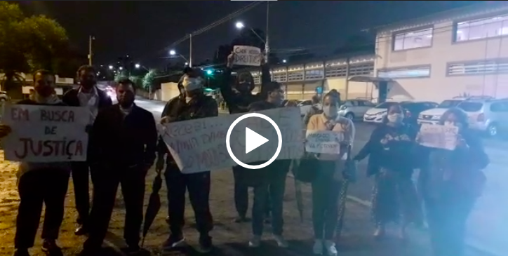 Trabalhadores do transporte público da Grande Florianópolis protestam na madrugada desta segunda-feira (7) – Foto: Divulgação/ND