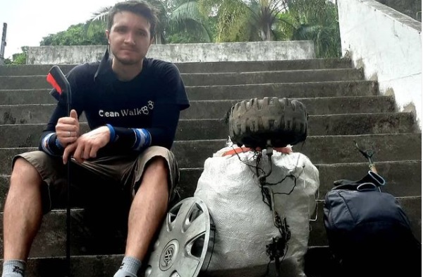 Engenheiro ambiental Vitor de Brida j&aacute; recolheu mais de 200 quilos de lixo em suas caminhadas por Urussanga no Sul do Estado – Foto: Arquivo Pessoal/ND